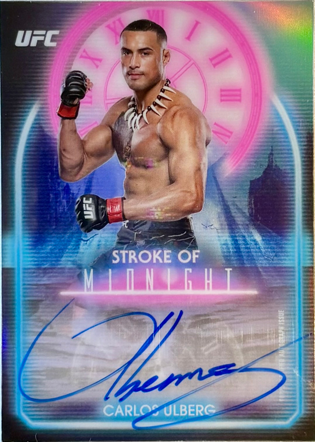2025 Topps Midnight UFC Carlos Ulberg On Card Auto SMA-CU - front